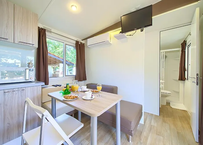 Campsite Lovely Stacaravan In Glavotok