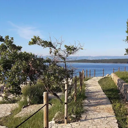 Kamp alanı Lovely Stacaravan In Glavotok