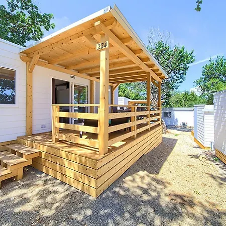 Kamp alanı Lovely Stacaravan In Glavotok 4*